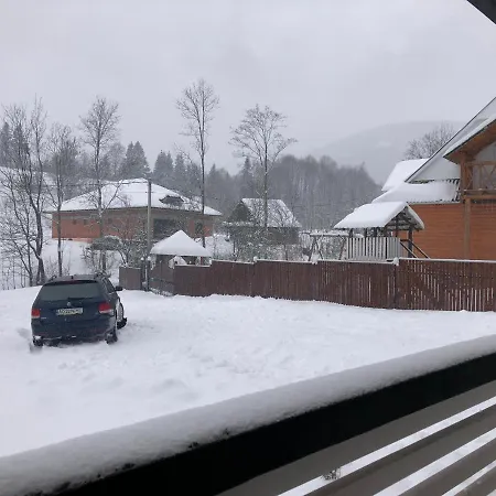 Nyaraló Family House